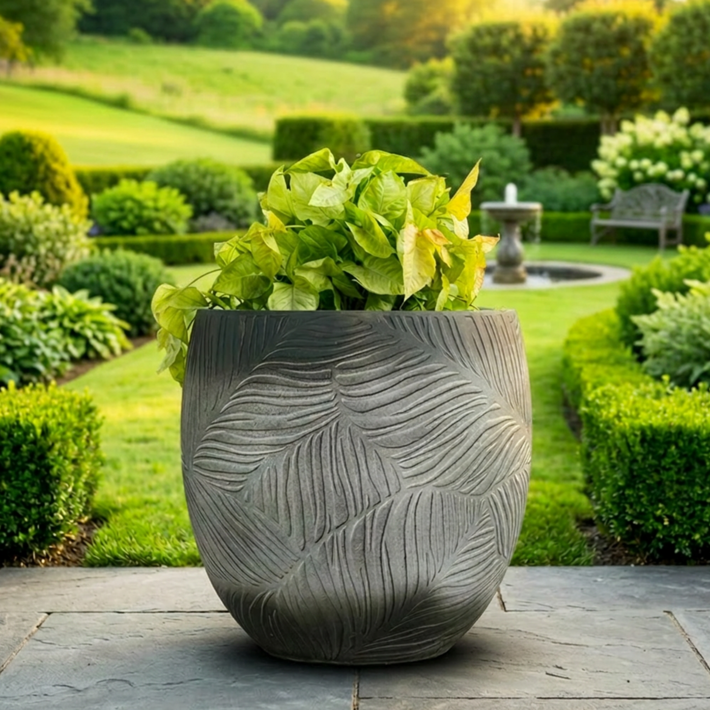 Braga Large Planter