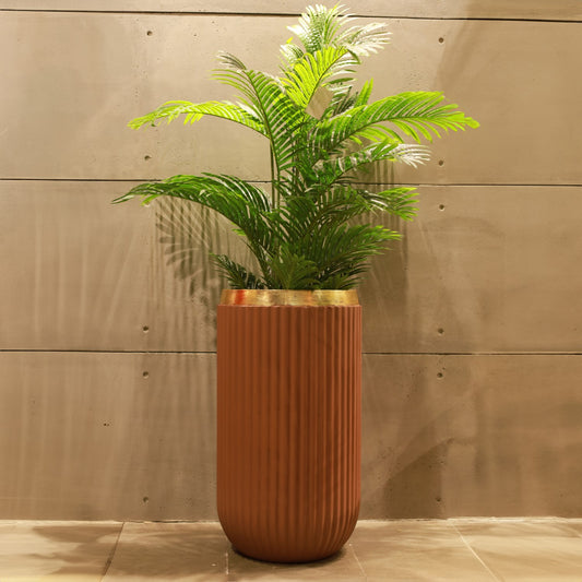 Windsor Planter Tall (Camel With Rim In
Gold Foil)