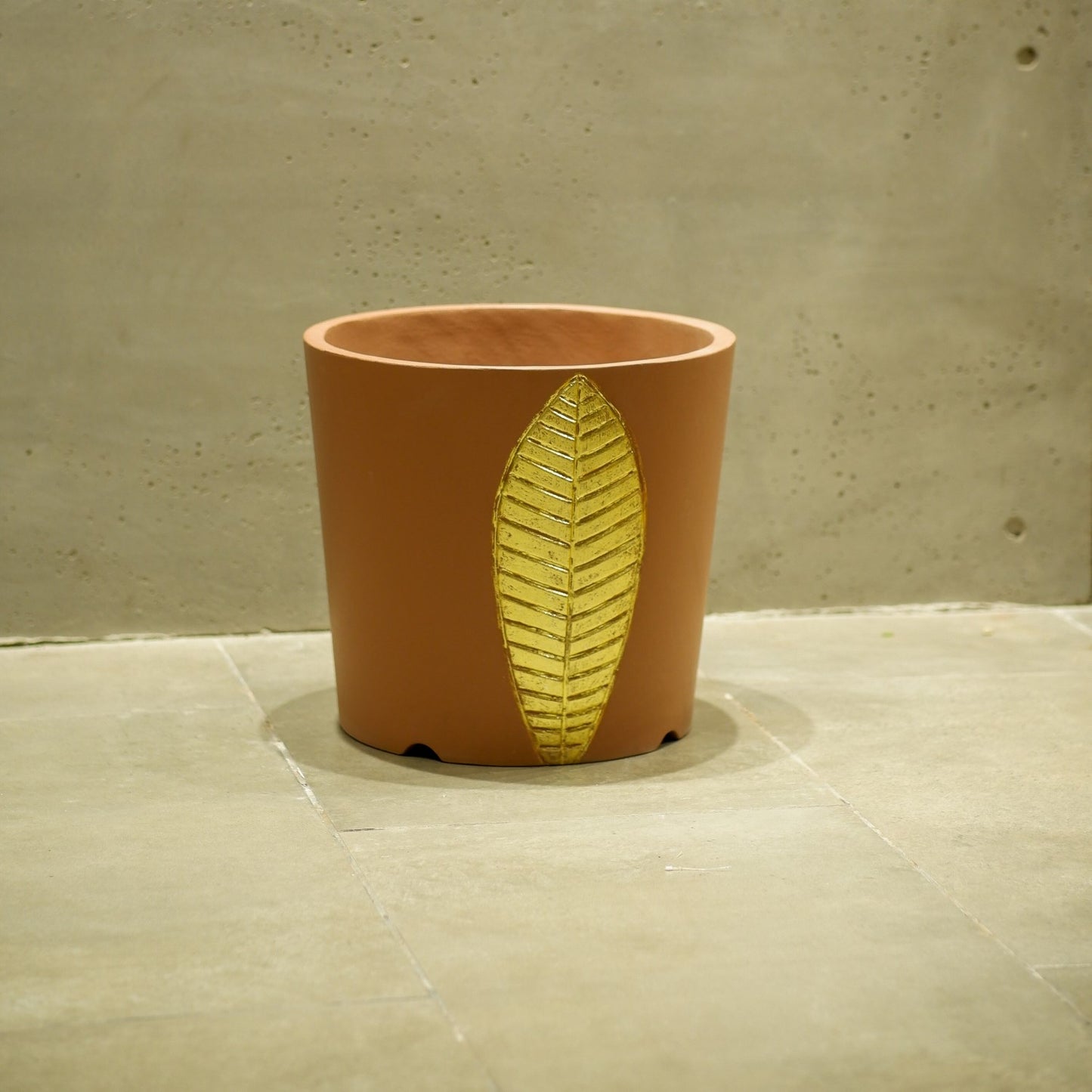 Bruges Planter Small ( Camel With Gold Foil)