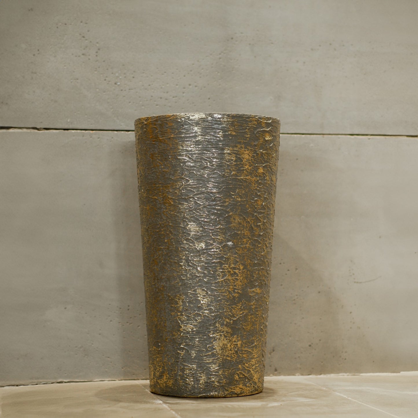 Verona Planter (Grey Texture)