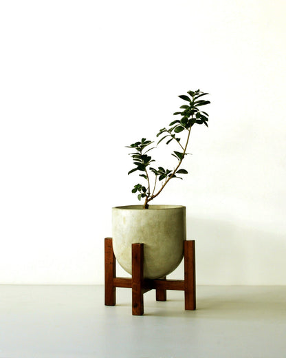 Brighton Planter (Small) With Wood Stand