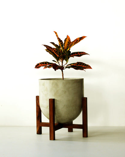 Brighton Planter (Large) With Wood Stand